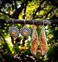 Load image into Gallery viewer, •Daisy• Citrine Earrings