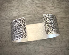 Load image into Gallery viewer, Mehndi Wide Band Cuff