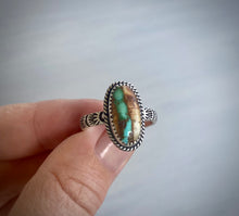 Load image into Gallery viewer, Oval Royston Ribbon Stoned &amp; Stamped Ring