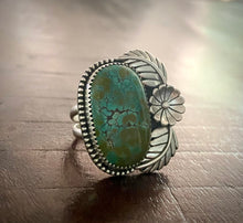 Load image into Gallery viewer, Bao Canyon Turquoise Flora Ring