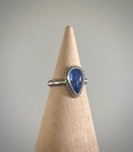Load image into Gallery viewer, Tanzanite Ring