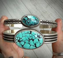 Load image into Gallery viewer, Grooved Turquoise Cuff