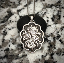 Load image into Gallery viewer, Arabesque Lotus Pendant