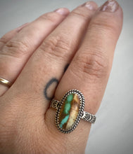 Load image into Gallery viewer, Oval Royston Ribbon Stoned &amp; Stamped Ring