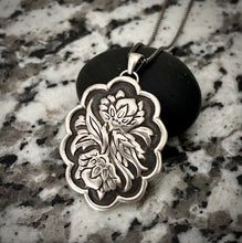 Load image into Gallery viewer, Arabesque Lotus Pendant