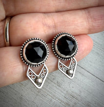 Load image into Gallery viewer, Black Spinel Earrings