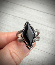 Load image into Gallery viewer, Black Spinel Diamond Ring