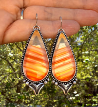 Load image into Gallery viewer, Banded Agate Drop Earrings