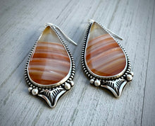 Load image into Gallery viewer, Banded Agate Drop Earrings