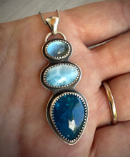 Load image into Gallery viewer, Triple Stones Pendant