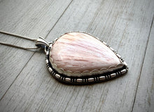 Load image into Gallery viewer, Scolecite Burst Pendant