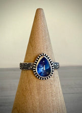 Load image into Gallery viewer, Tanzanite Ring