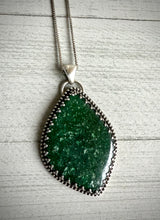 Load image into Gallery viewer, Dark Green Aventurine Pendant