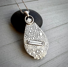 Load image into Gallery viewer, Crazy Lace Pendant