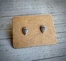 Load image into Gallery viewer, Silver Arrowhead Earrings