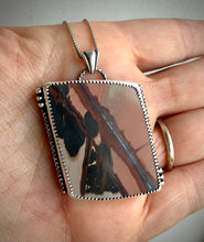 Load image into Gallery viewer, Indian Paint Stone Pendant