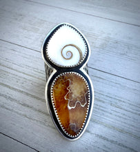 Load image into Gallery viewer, Shiva Shell &amp; Ammonite Ring