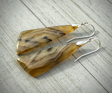 Load image into Gallery viewer, Montana Agate Earrings