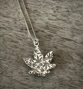 Reversible Turquoise Pot Leaf Necklace