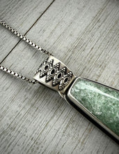 Load image into Gallery viewer, Muscovite Pendant