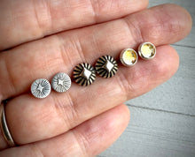 Load image into Gallery viewer, Star Burst Concho Studs