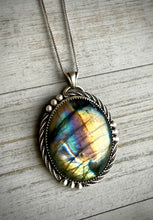 Load image into Gallery viewer, Rainbow Labradorite Pendant