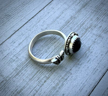 Load image into Gallery viewer, Amethyst Butterfly Ring