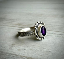 Load image into Gallery viewer, Amethyst Ring
