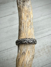 Load image into Gallery viewer, Rose Quartz Flora Ring
