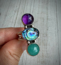 Load image into Gallery viewer, Triple Stoned Ring