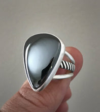 Load image into Gallery viewer, Hematite Ring