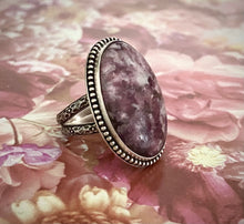 Load image into Gallery viewer, Antique Floral Lepidolite Ring