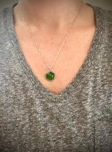 Load image into Gallery viewer, Serpentine Hex Necklace