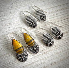 Load image into Gallery viewer, Bumblebee Jasper Bee Earrings