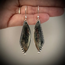 Load image into Gallery viewer, Beaded Apache Gold Earrings