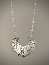Load image into Gallery viewer, Arabesque Flourish Necklace
