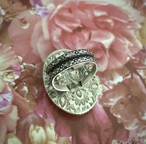 Antique Floral Lepidolite Ring