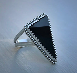 Faceted Triangle Ring