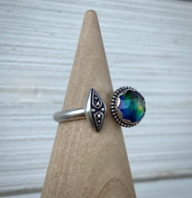 Load image into Gallery viewer, Crystal &amp; Aurora Opal Ring