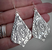 Load image into Gallery viewer, Paisley Drop Earrings