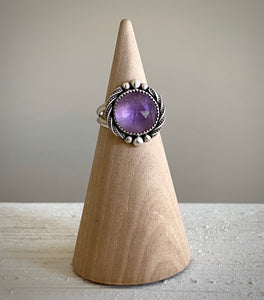 Mother of Pearl & Amethyst Ring