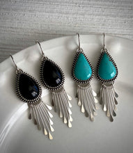 Load image into Gallery viewer, Black Agate Fringe Earrings