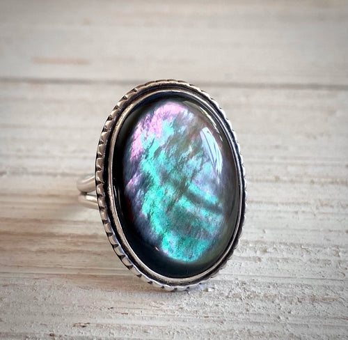 Tahitian Black Mother of Pearl Stud Ring