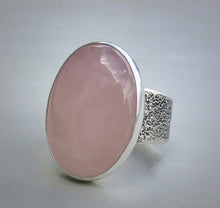 Load image into Gallery viewer, Reticulated Rose Quartz Ring