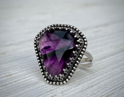 Trapiche Amethyst Coffin Ring