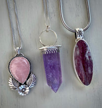 Load image into Gallery viewer, Rose Quartz In Bloom Pendant