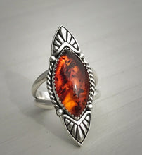 Load image into Gallery viewer, Baltic Amber Chevron Ring