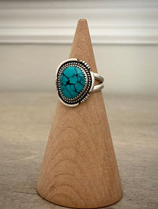 Notched Hubei Turquoise Ring