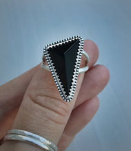 Load image into Gallery viewer, Faceted Triangle Ring