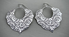Load image into Gallery viewer, Arabesque Flourish Earrings